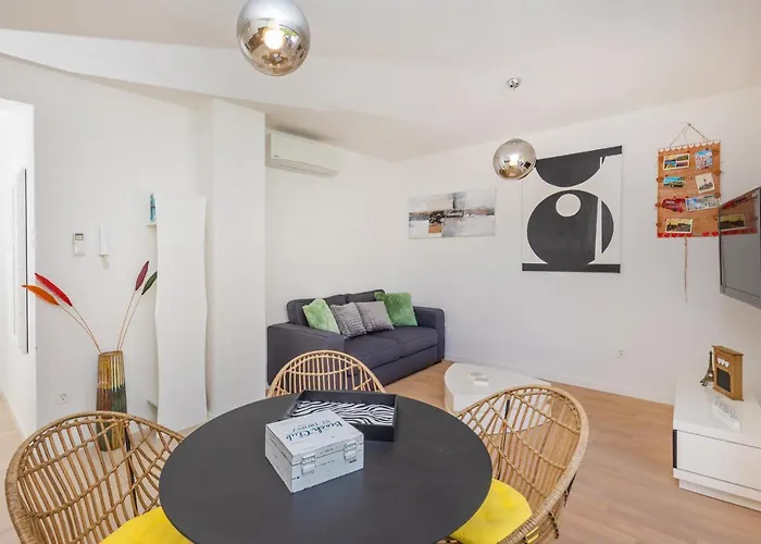 Apartment Life Plus