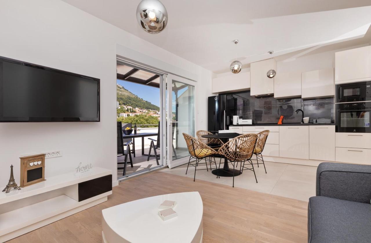 Life Apartment *